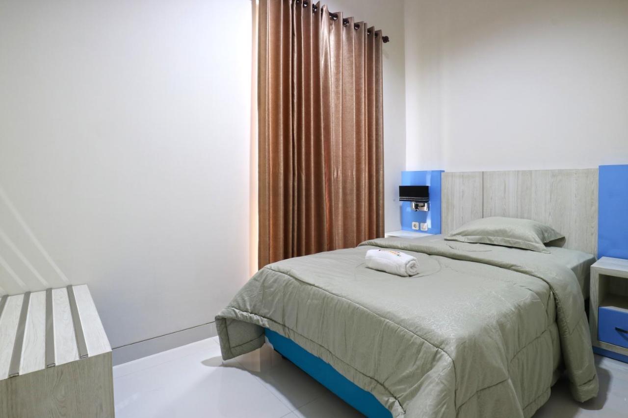 Velozip Kos Exclusive Apartment Surabaya Exterior photo