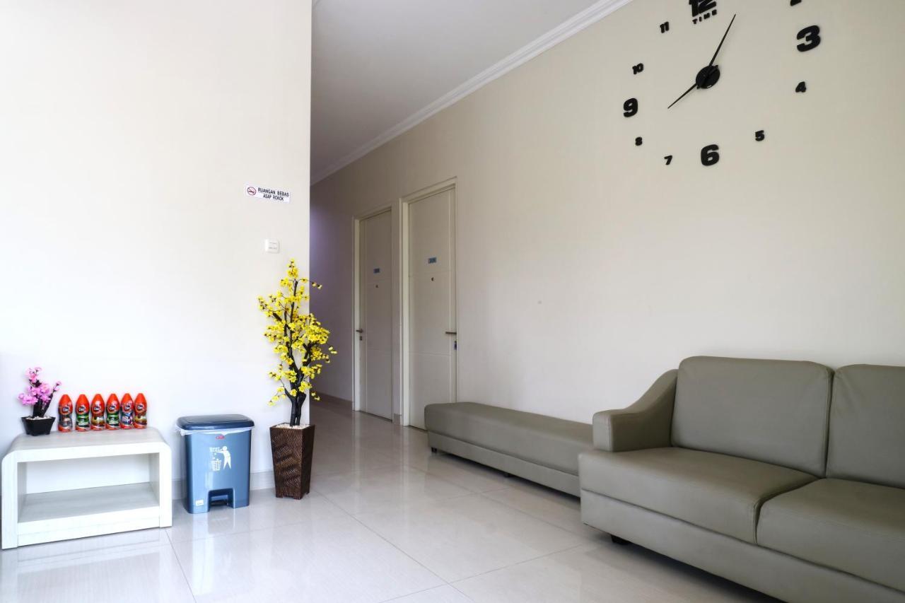 Velozip Kos Exclusive Apartment Surabaya Exterior photo